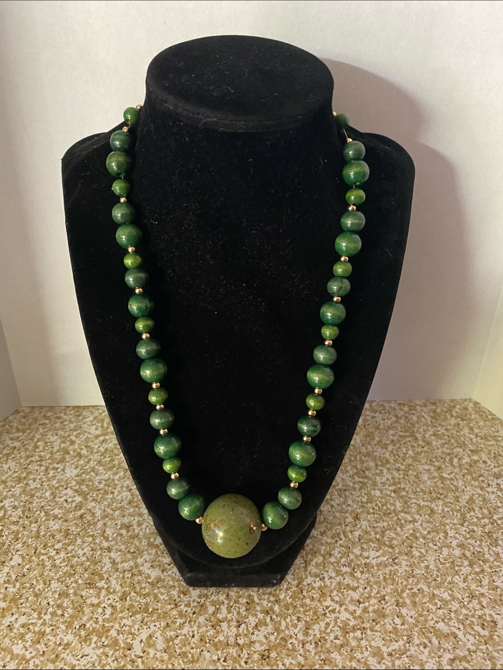 Good Vibes 😎 Only Green Beaded Statement Necklace!